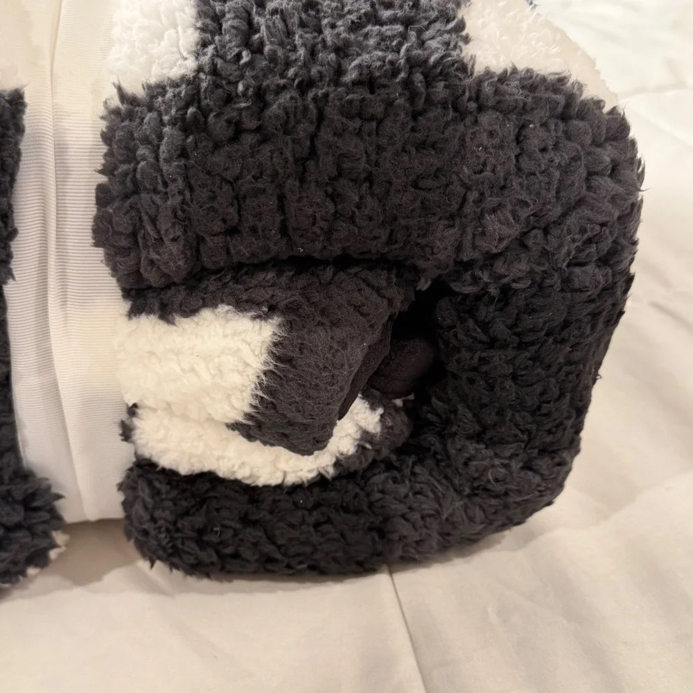 Huntington Home Throw 60x70 Black White‎ Checkered Plush Cozy NEW